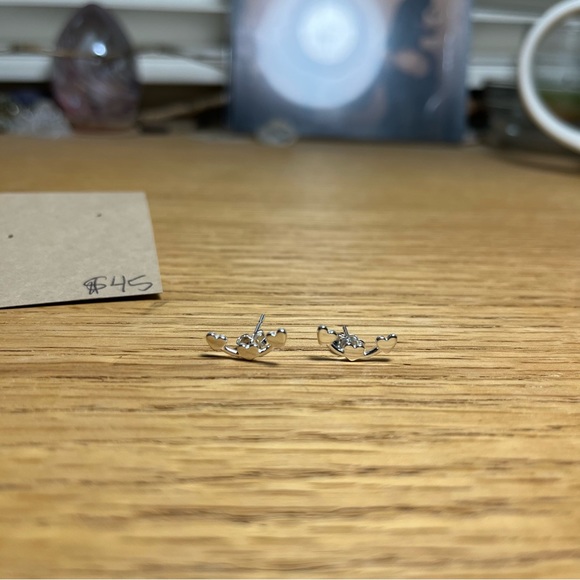 Triple Heart Sterling Silver Post Earring Climbers NWT - Picture 6 of 8